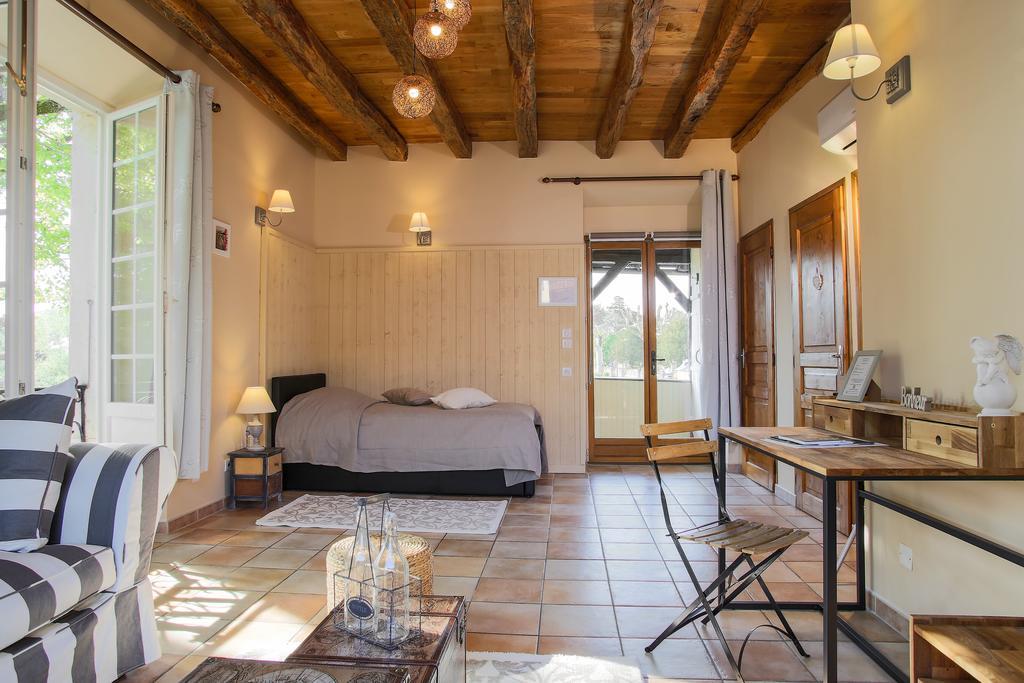 La Roseraie Hotel Restaurant 몽티냑 외부 사진