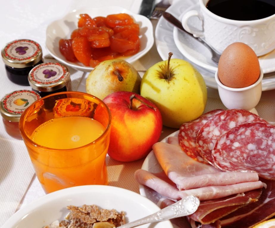 La Roseraie Hotel Restaurant 몽티냑 외부 사진